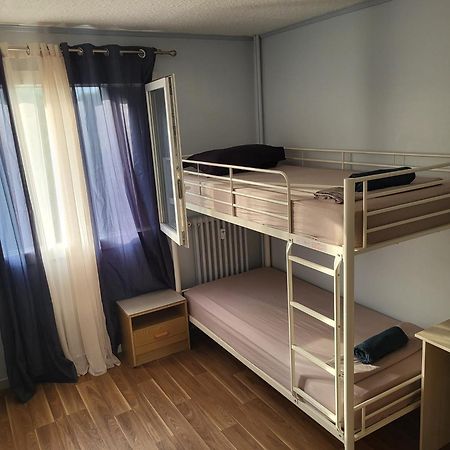 Private Room-3 In Hannana Apartment- 2 Min Walk To Tram 12 Min To Nice Train Station 15 Min To Massena Place Dış mekan fotoğraf